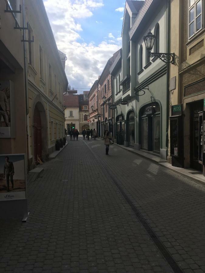 B&B Apartman Эгер Экстерьер фото